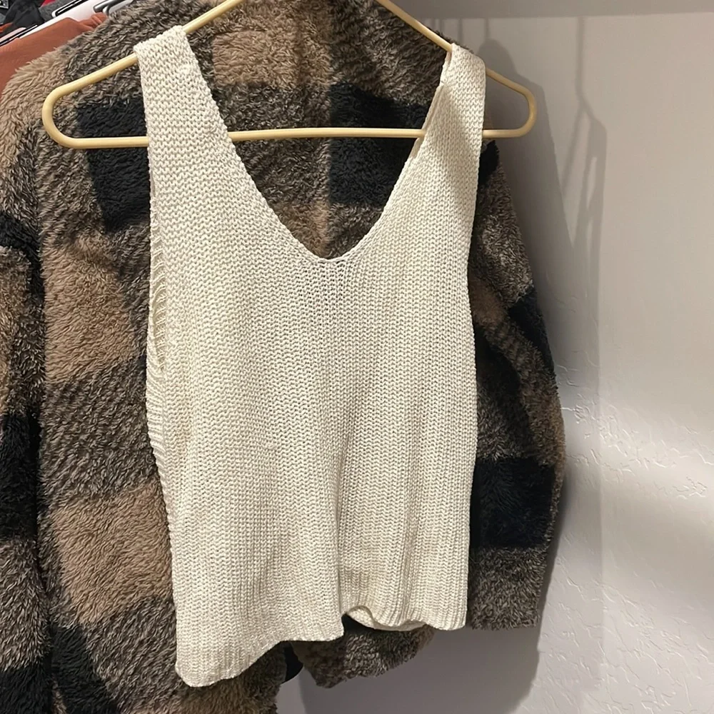 Bar lll Cropped Top Size XS - Picture 8 of 8